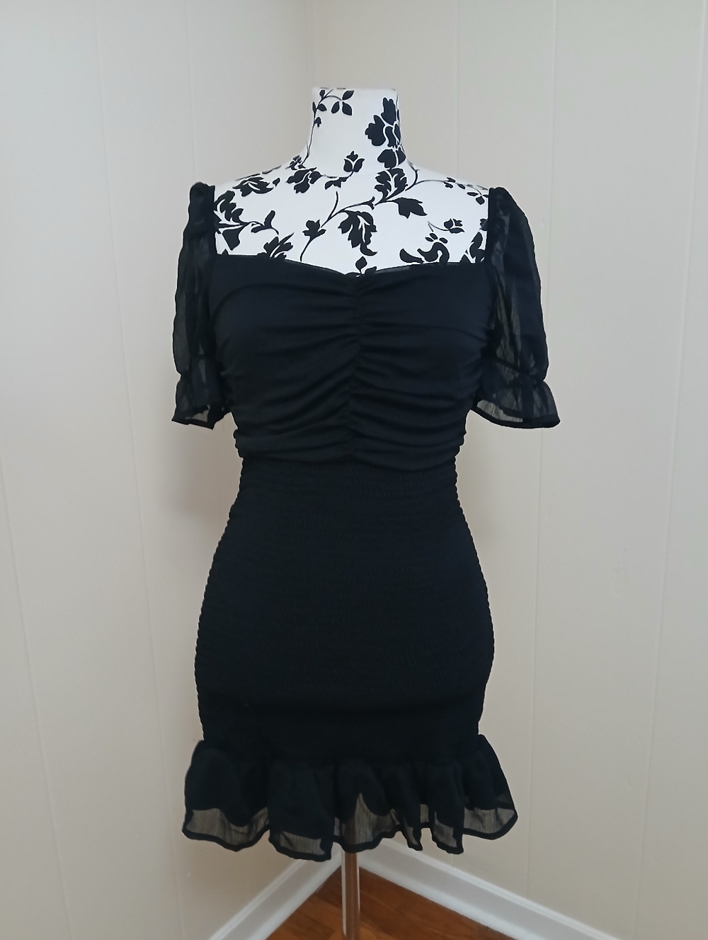 She + Sky Black Ruched Puff-Sleeve Mini Dress - Elegant Evening Style